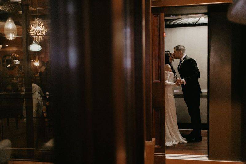 1222666-51032-l-564837UZAHuS