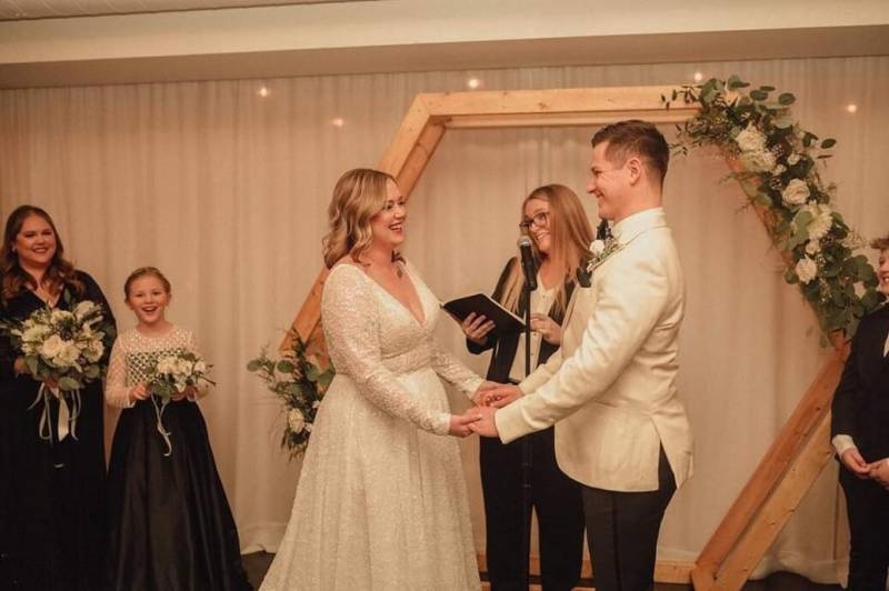 1223349-51048-l-56483yZy6yqU