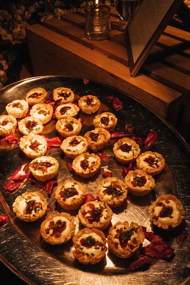 1226873-51047-l-AVAdEJe