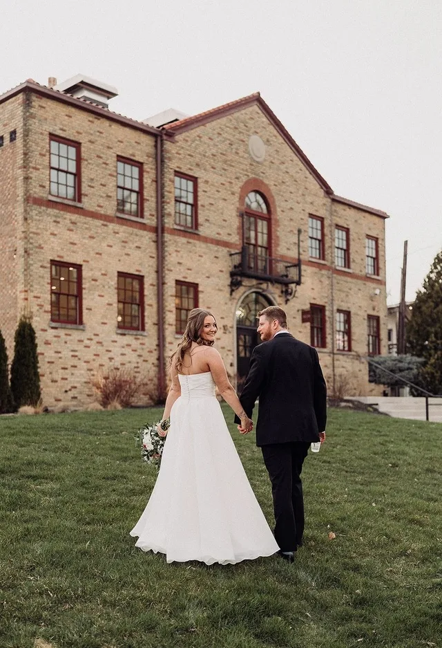 1233596-50955-l-yHAPe6Y