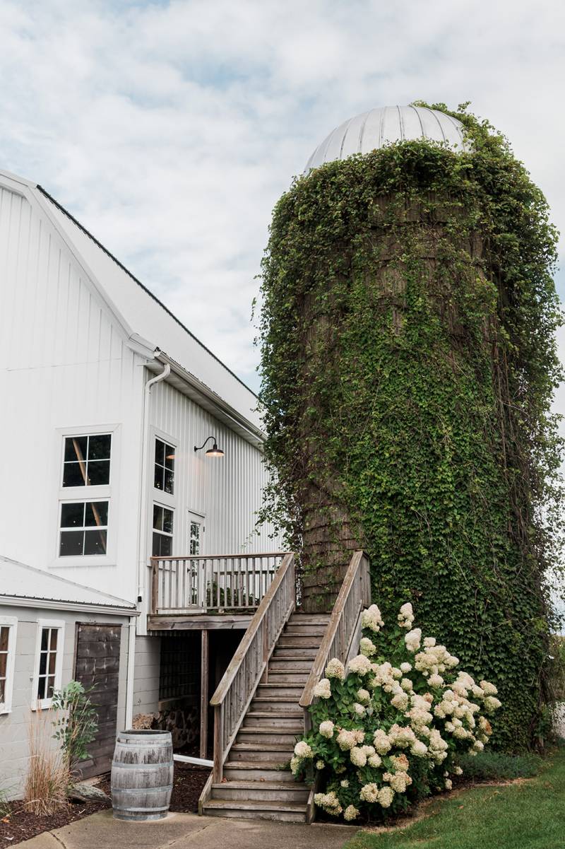 1223340-50305-l-56483jEWezus