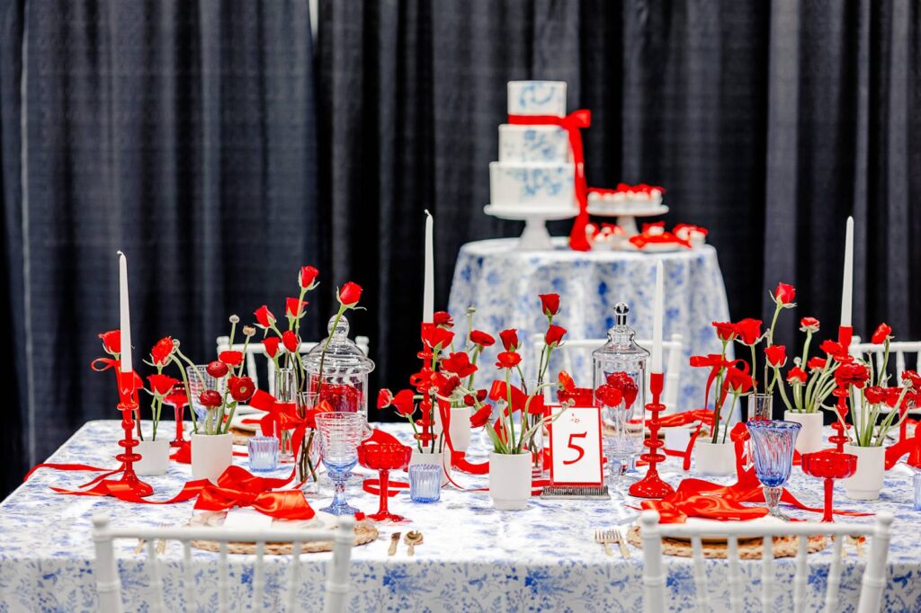 WINTER SHOW SCAPE SPOTLIGHT | "RED & BLUE" BY MELODY ROSE DESIGNS