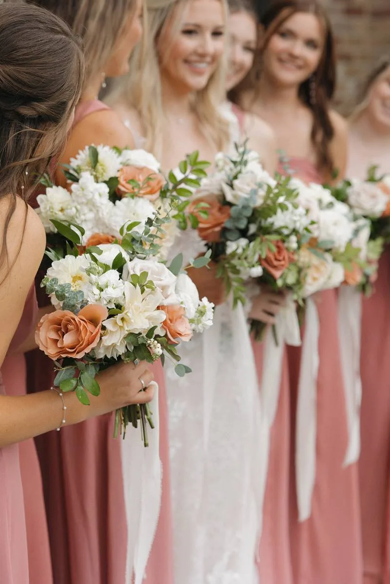 1235615-51541-l-56483DYtUVep