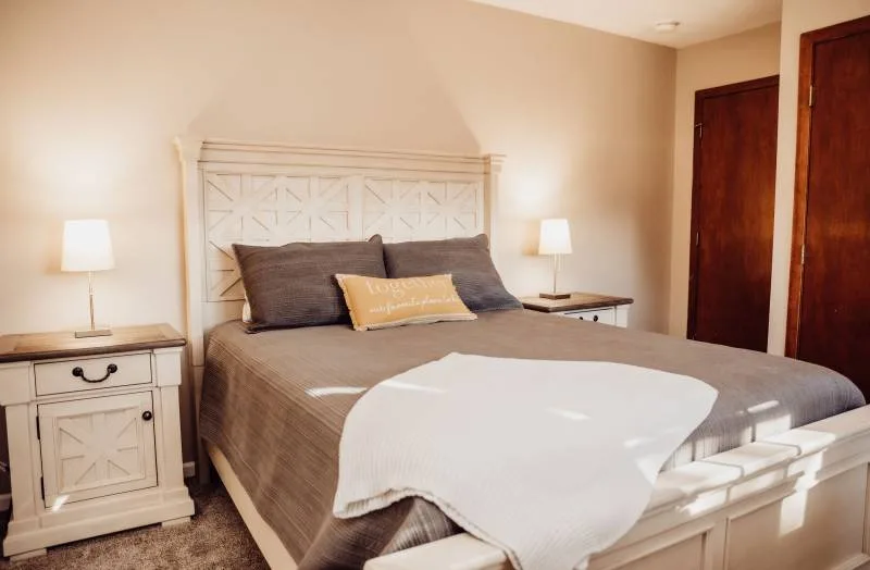 1236141-51555-l-56483umahybe