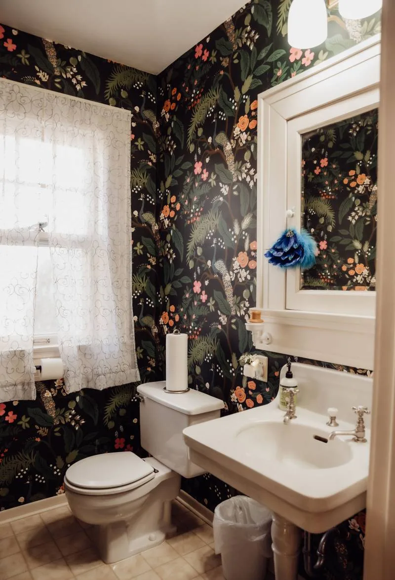 1236143-51555-l-56483yTamyjE