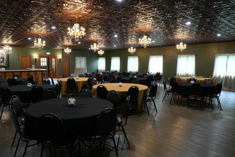 1236668-51555-l-56483u9Umysa