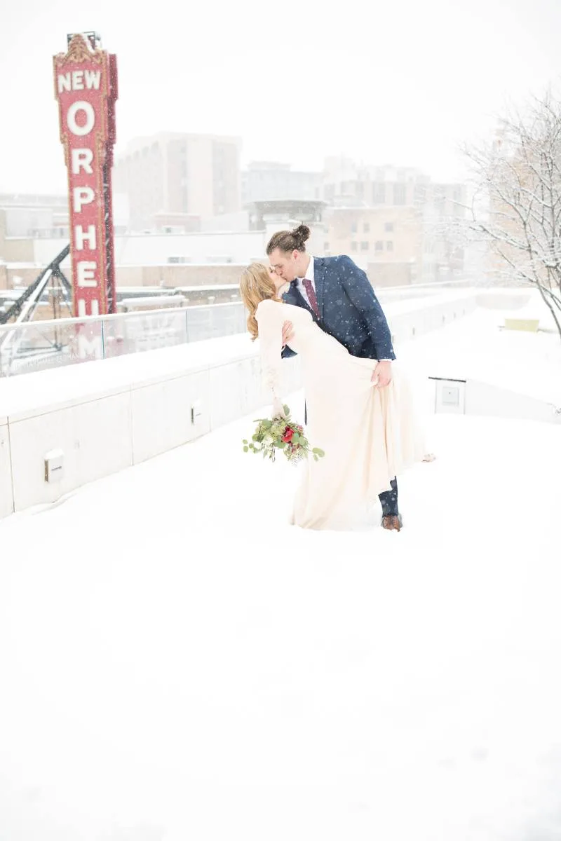 1236824-51585-l-56483EzY8Ygy