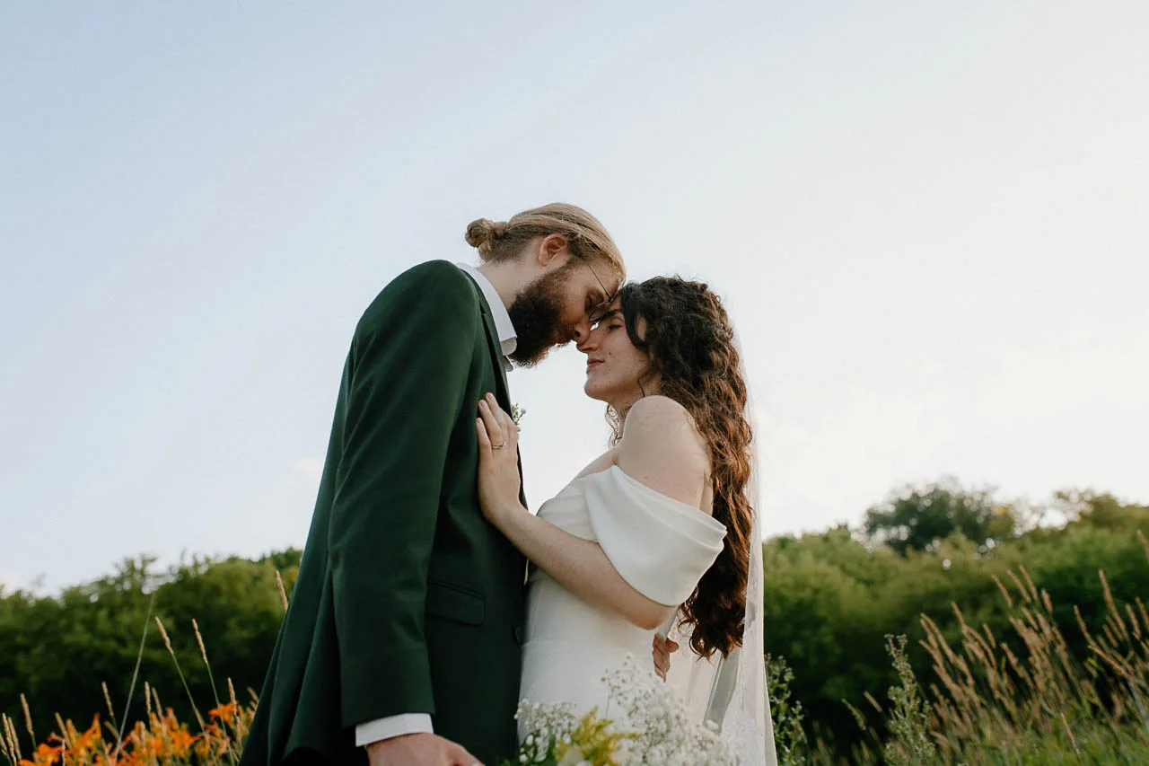 Autumn-Johnson-photography-wedding-event-pictures-lifestyle-photographer-southern-Wisconsin-12
