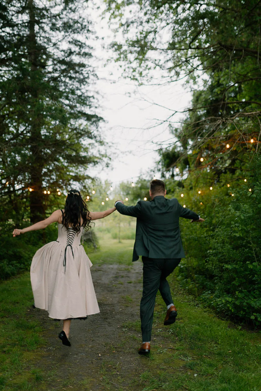Autumn-Johnson-photography-wedding-event-pictures-lifestyle-photographer-southern-Wisconsin-9