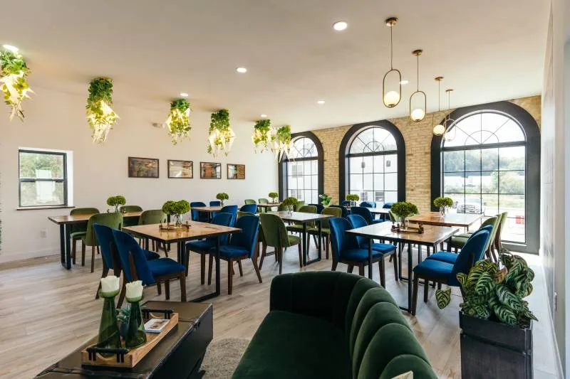 1237973-51629-l-56483YLegUse