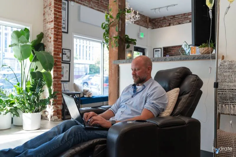 1238424-51658-l-564839upA5eV