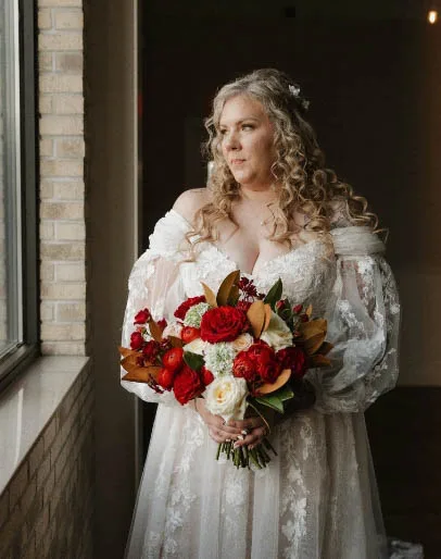 Leaf-and-Bloom-wedding-floral-design-flower-bouquet-centerpiece-altar-Waunakee-Wisconsin-13