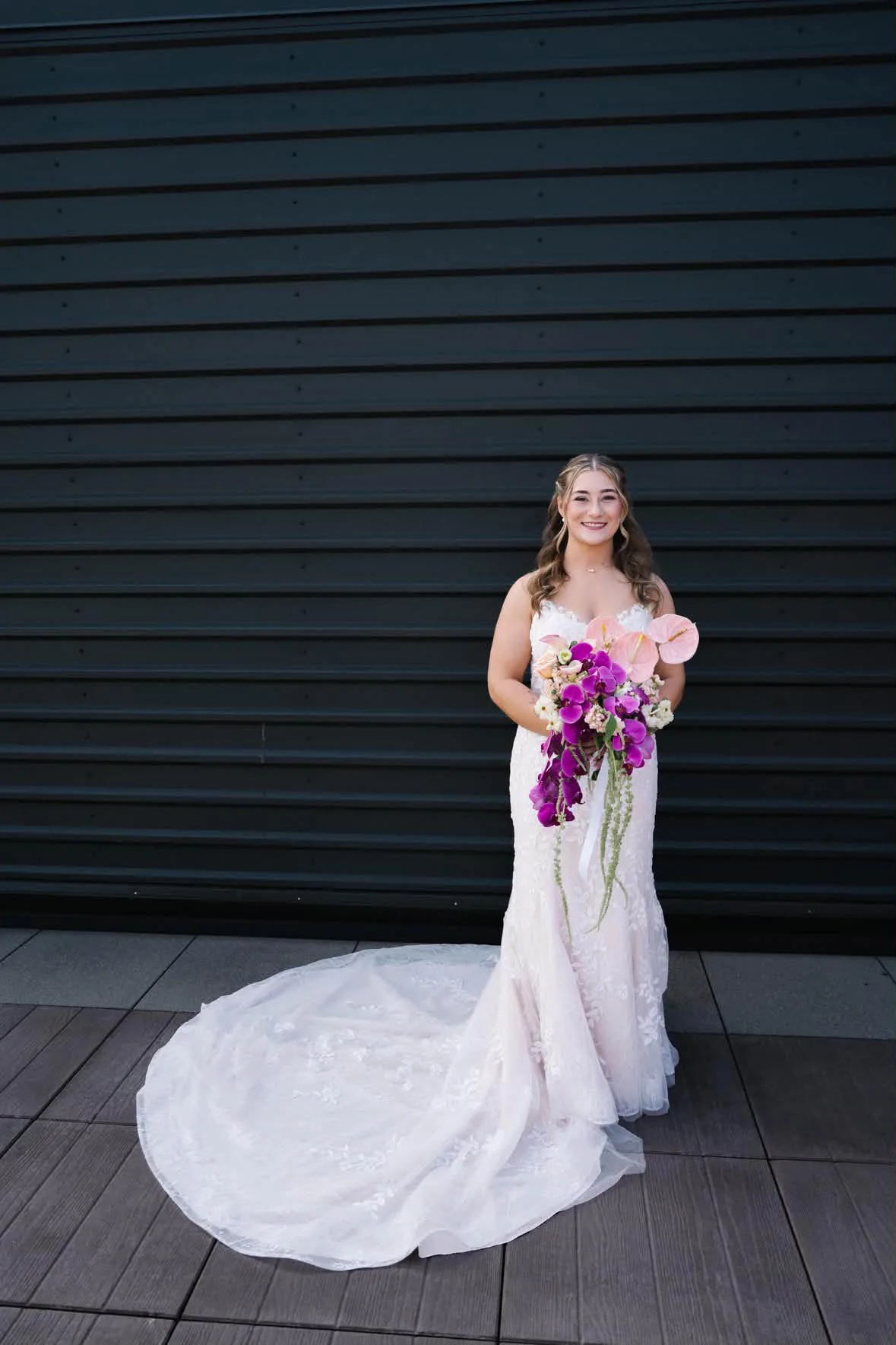 Leaf-and-Bloom-wedding-floral-design-flower-bouquet-centerpiece-altar-Waunakee-Wisconsin-7