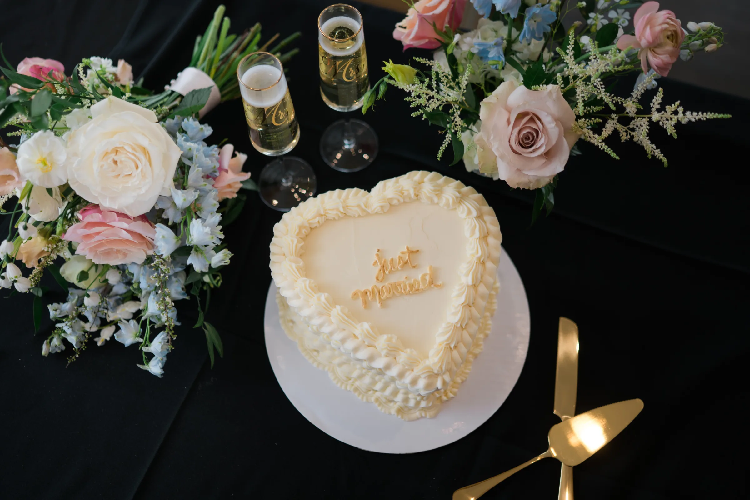 Wedding Cakes and Dessert Tables in Madison, WI: Everything Couples Need to Know