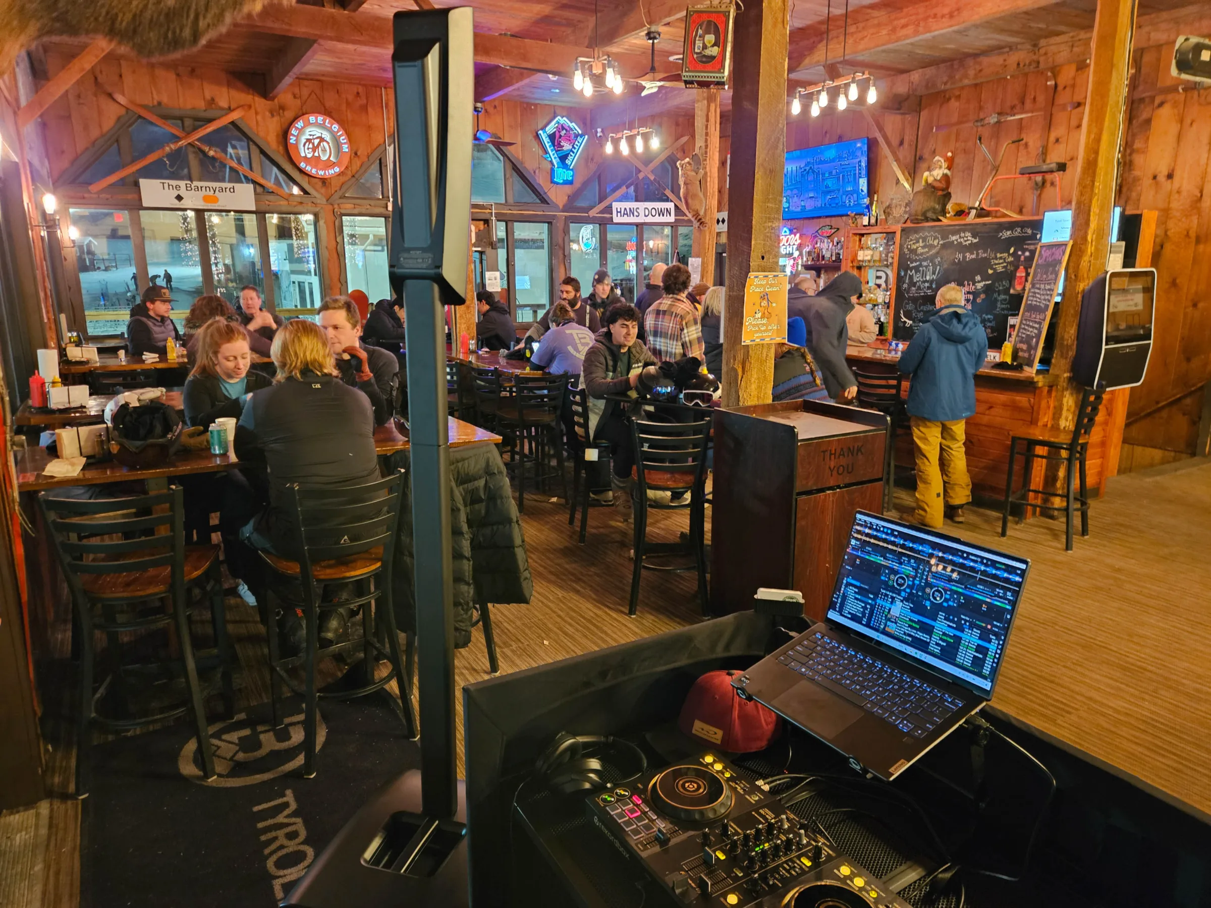 Turia-DJ-Service-Josiah-Zanghi-wedding-event-dj-Southern-Wisconsin-7