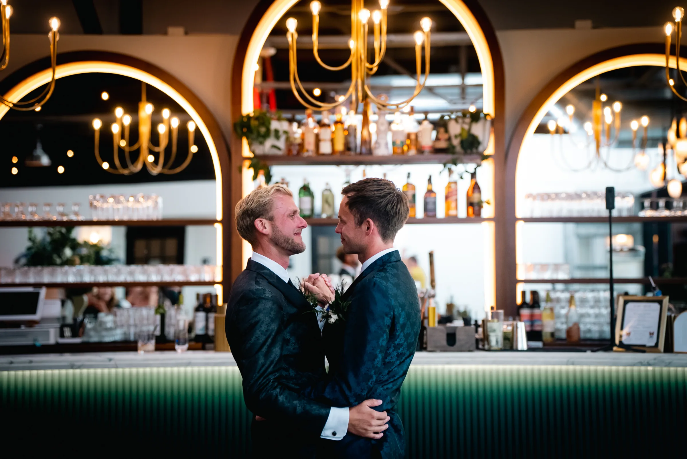 A Luxurious Art Deco Wedding at The Tinsmith in Madison, Wisconsin | Trent & Clay