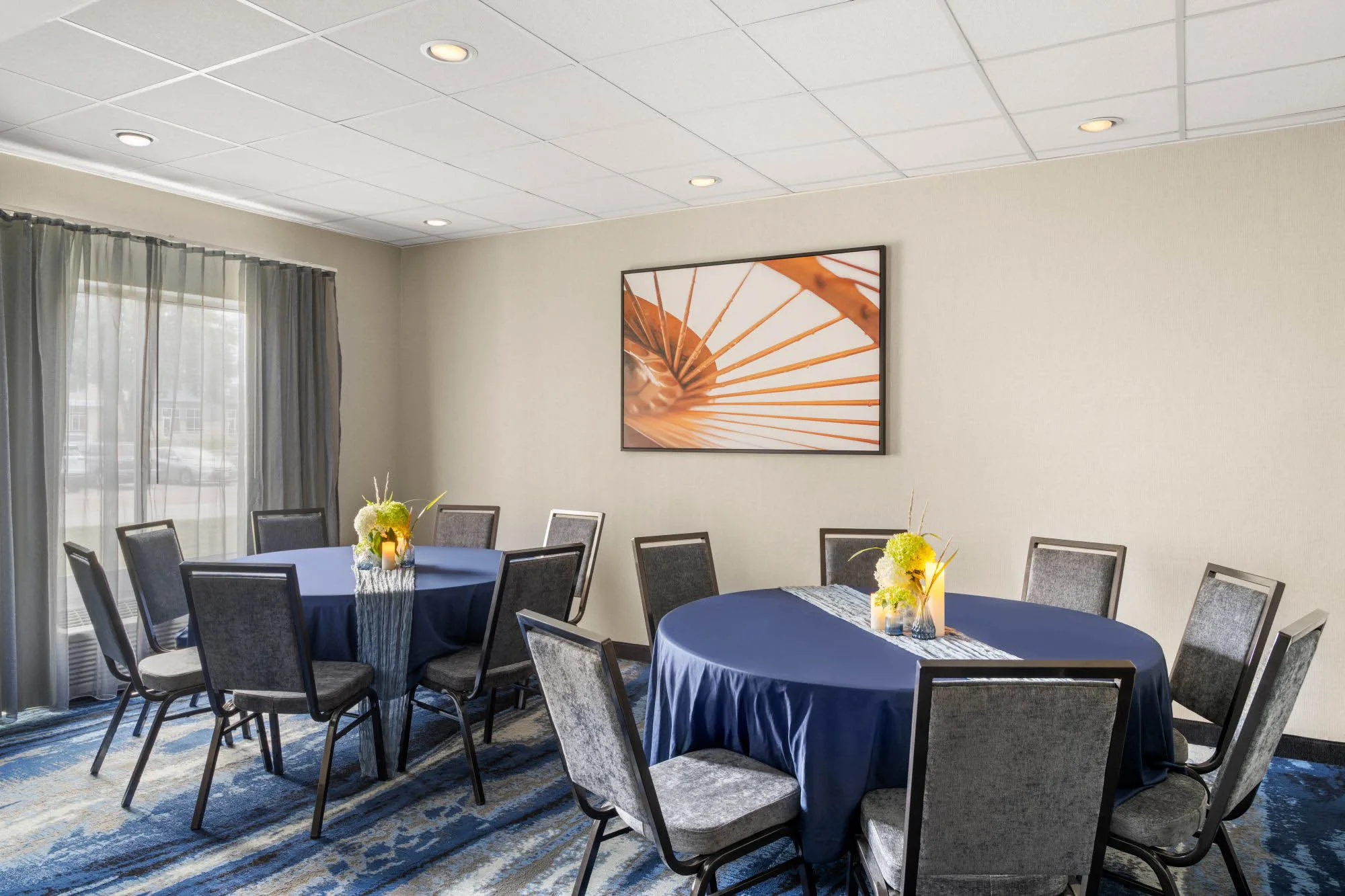 Radhe-Hotels-guest-accommodations-Marriot-Middleton-Comfort-Inn-Suites-Madison-airport-Four-Point-Sheraton-Appleton-hotels-Wisconsin-Rooms-3